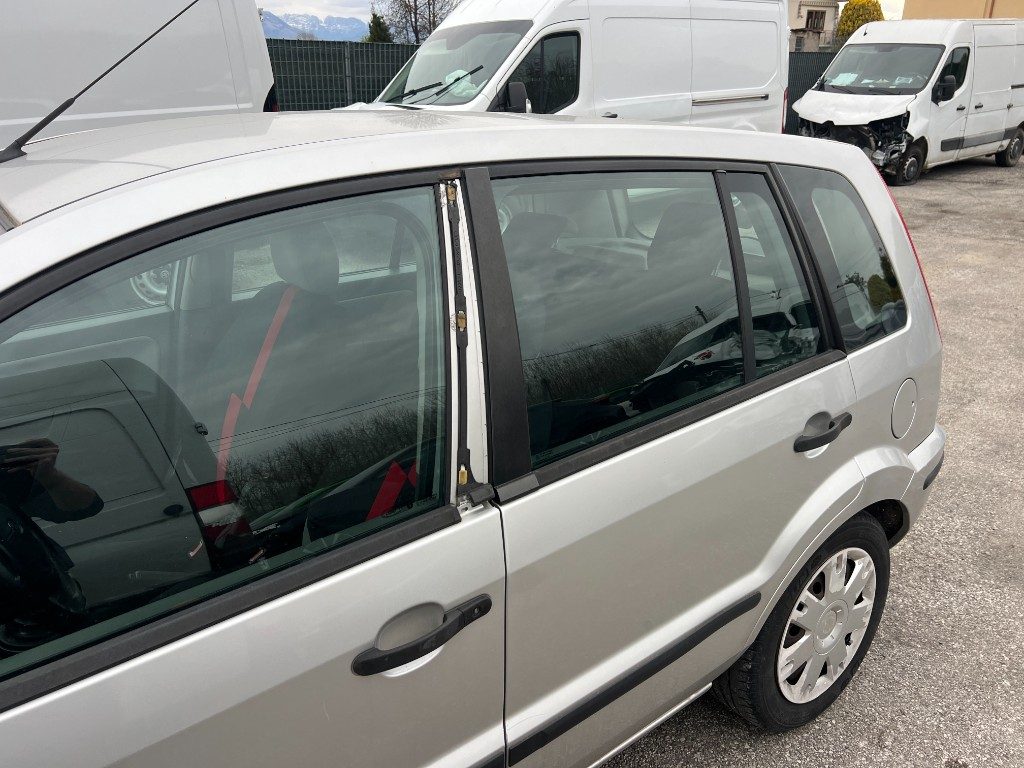 Immagine di FORD Fusion 1.4 16V 5p. del 05/2003 km 180961