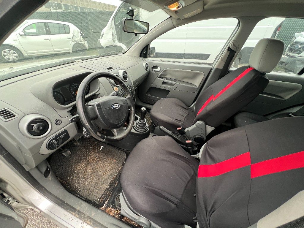 Immagine di FORD Fusion 1.4 16V 5p. del 05/2003 km 180961