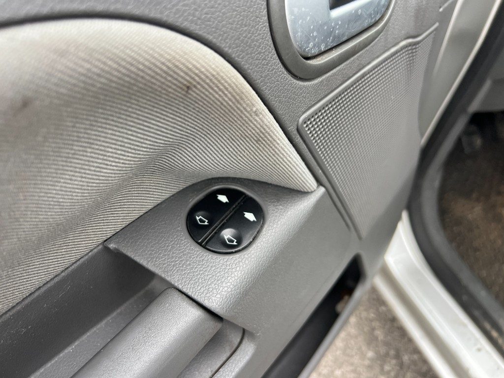 Immagine di FORD Fusion 1.4 16V 5p. del 05/2003 km 180961