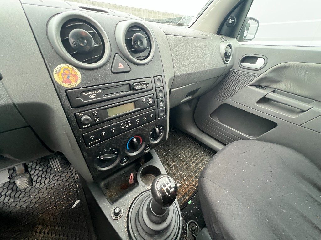 Immagine di FORD Fusion 1.4 16V 5p. del 05/2003 km 180961