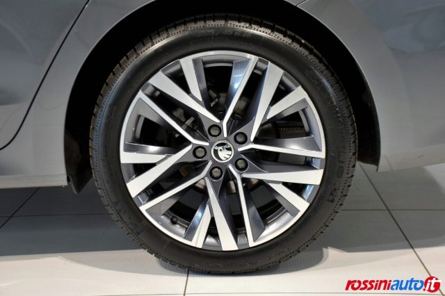 SKODA OCTAVIA WAGON 2.0 TDI 150 CV DSG STYLE + - foto 22