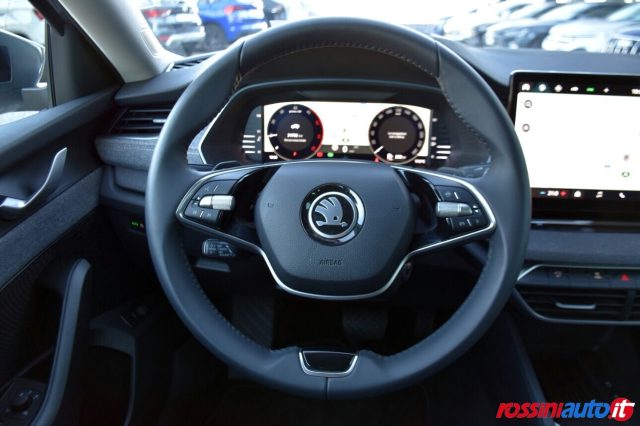 SKODA OCTAVIA WAGON 2.0 TDI 150 CV DSG STYLE + - foto 44