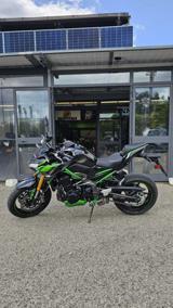 KAWASAKI Z 900 SE .