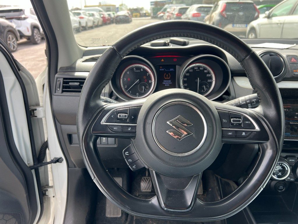 Immagine di SUZUKI Swift 1.2 Hybrid Top del 12/2018 km 128973