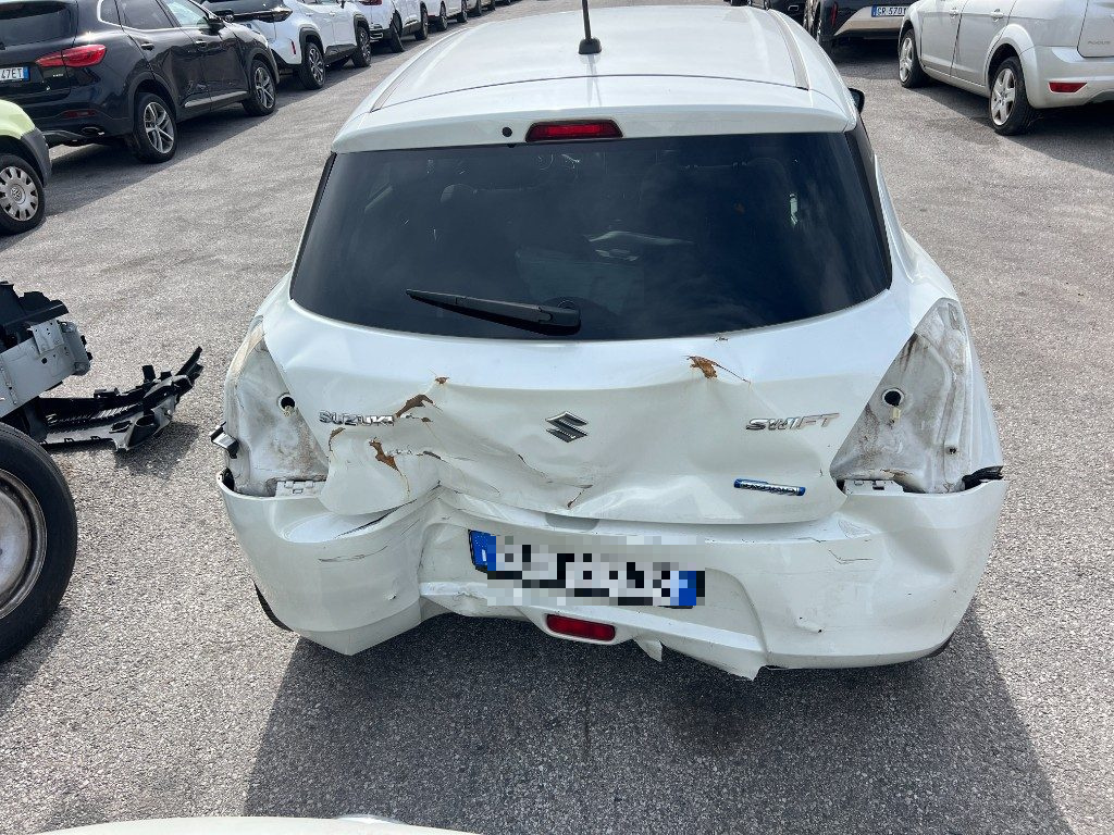 Immagine di SUZUKI Swift 1.2 Hybrid Top del 12/2018 km 128973