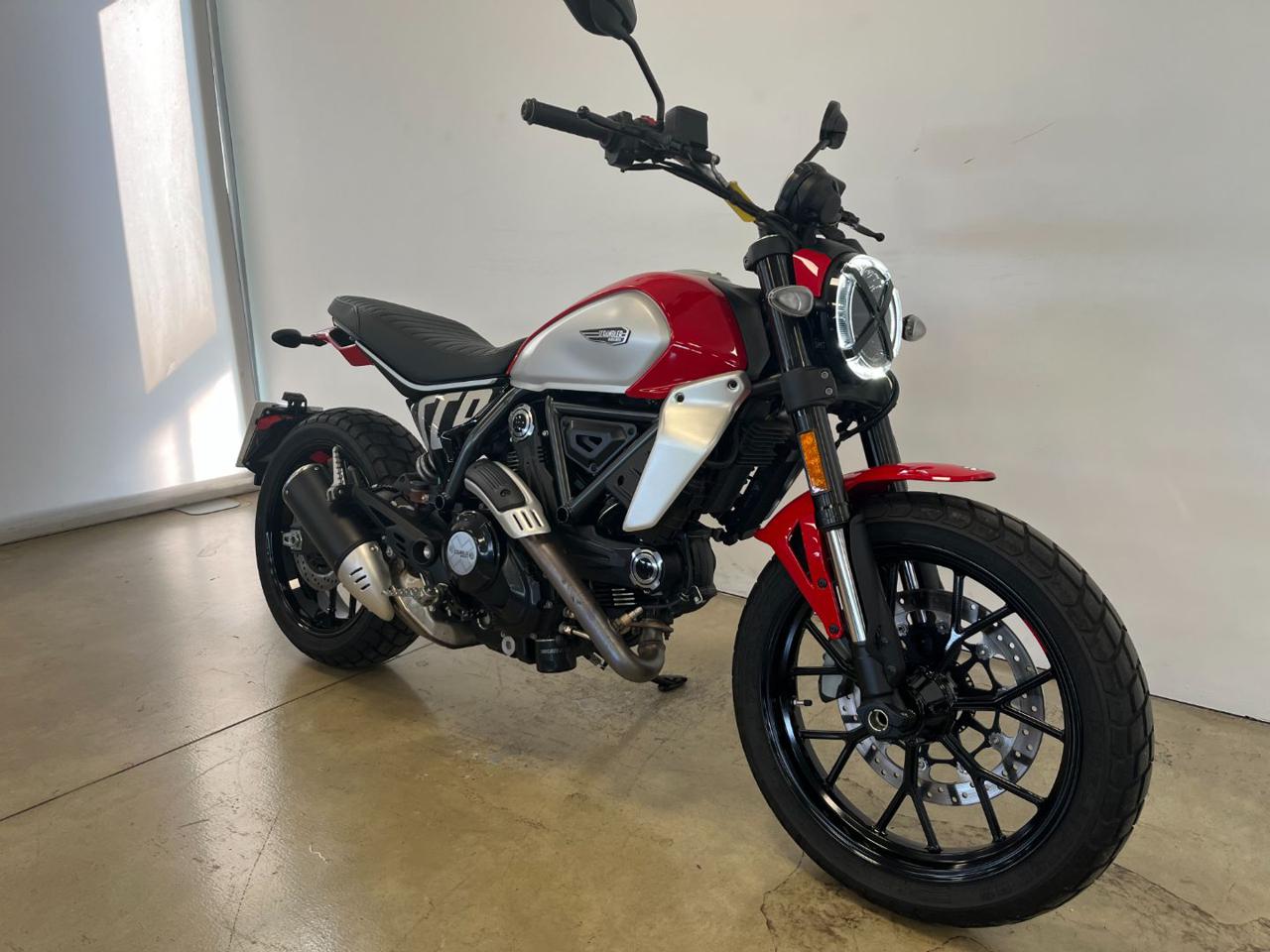 immagine usato DUCATI Scrambler 800 RED