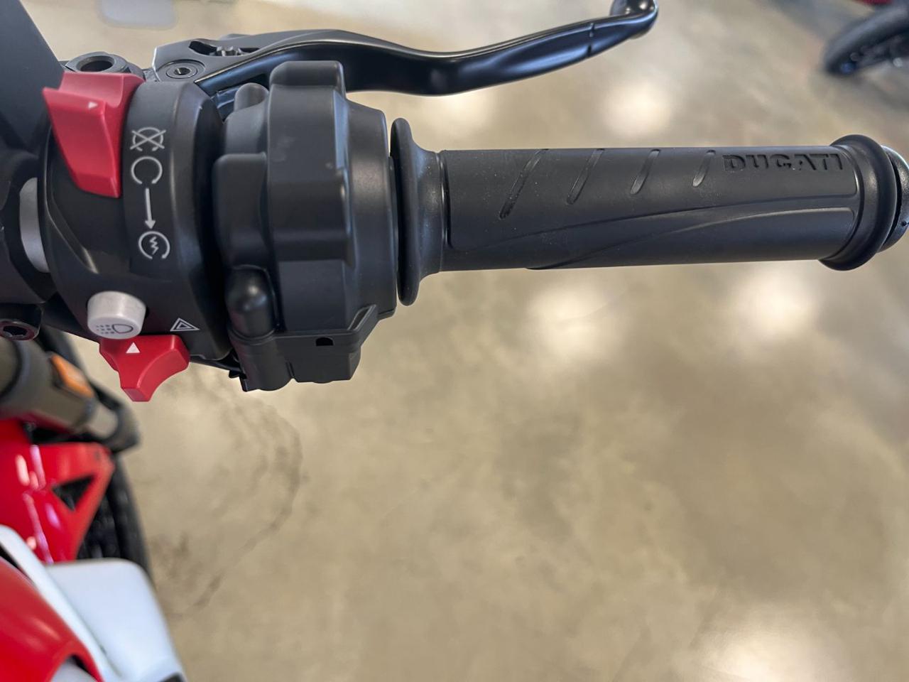 immagine usato DUCATI Scrambler 800 RED