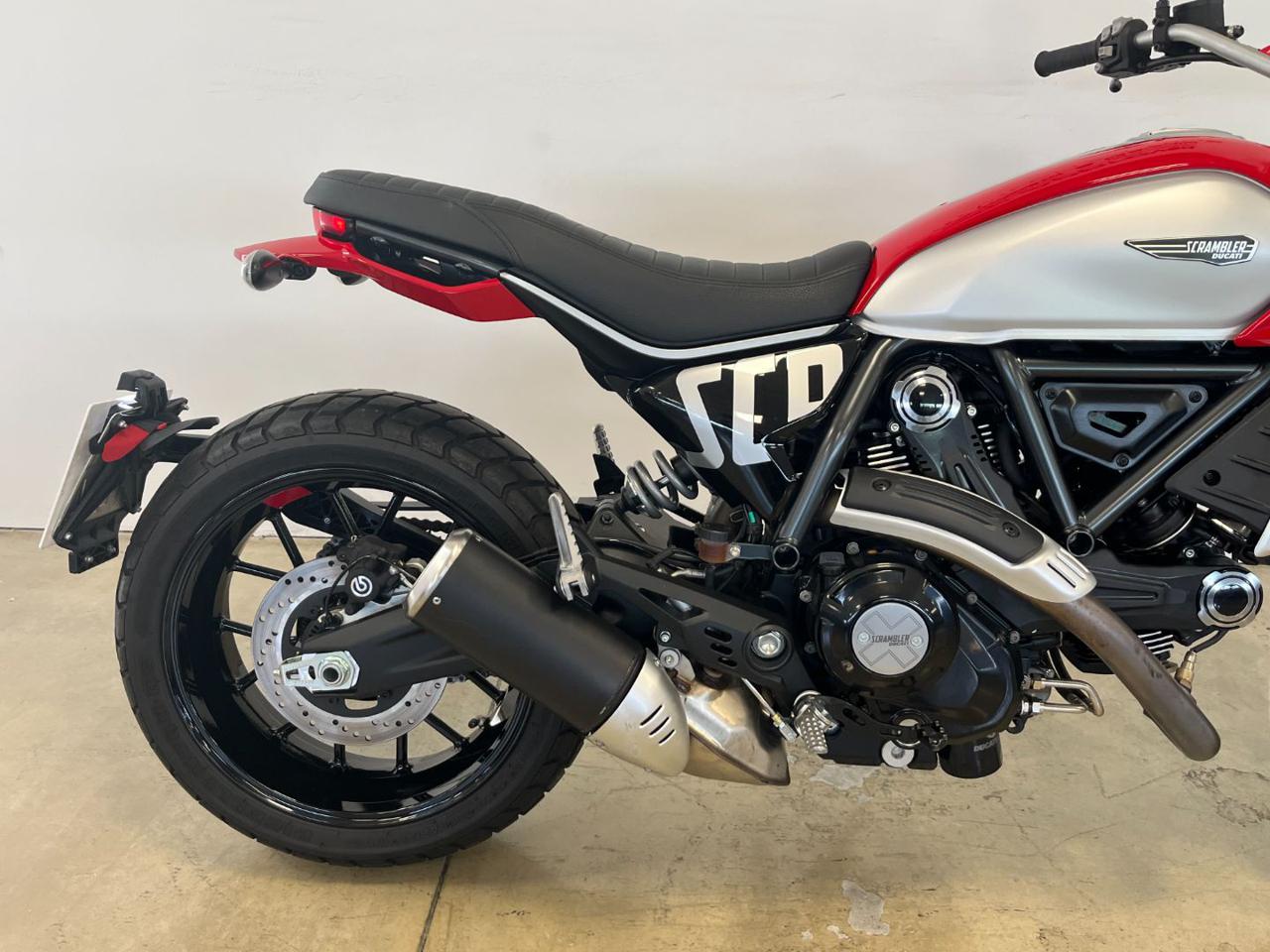 immagine usato DUCATI Scrambler 800 RED