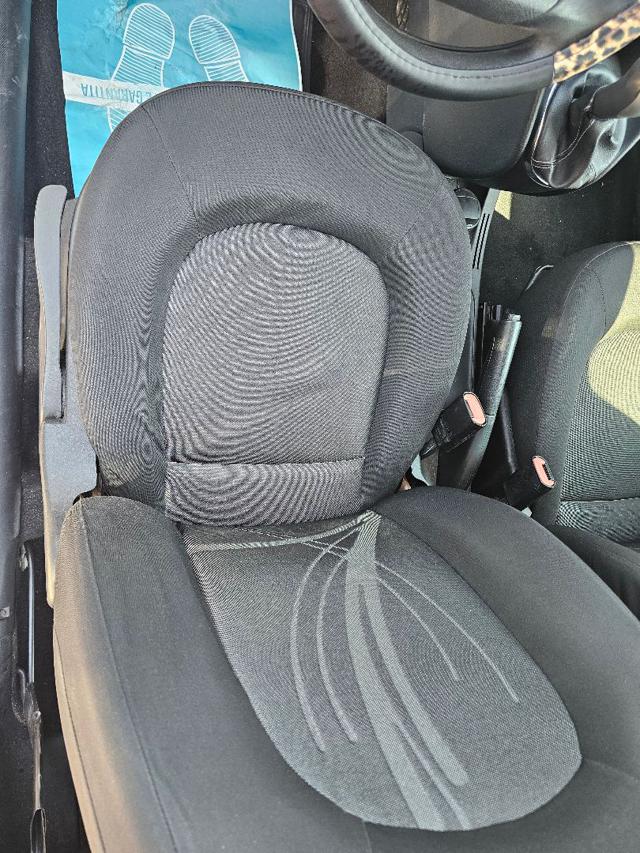 LANCIA YPSILON 1.3 MJT 75 CV UNYCA - foto 9