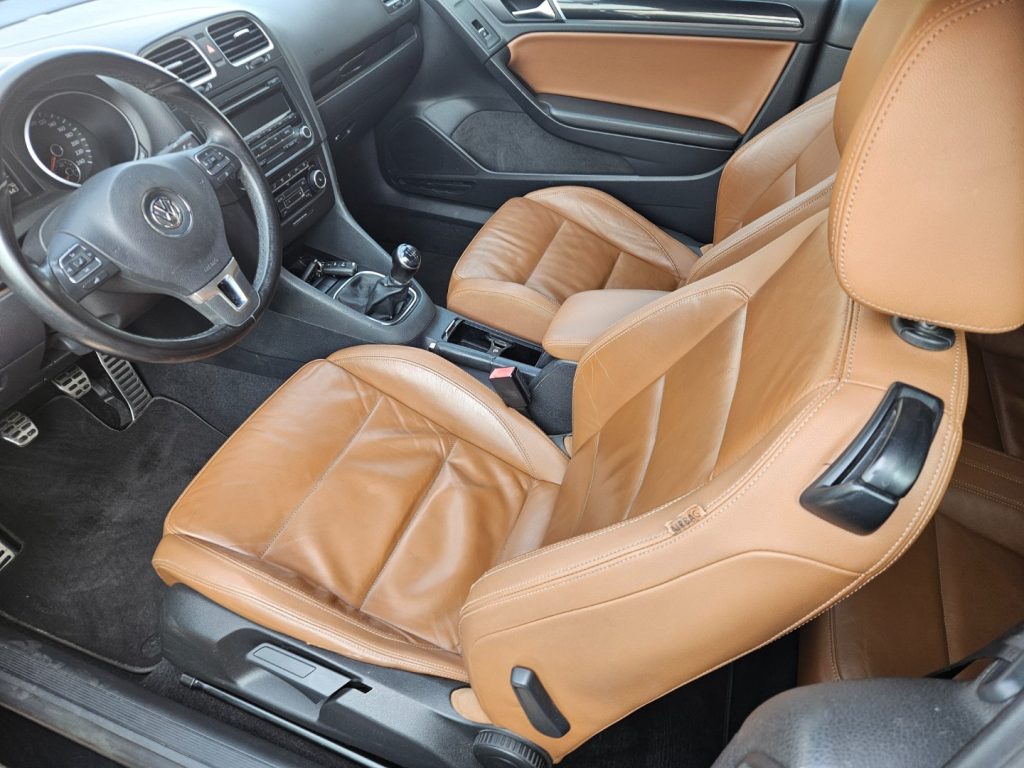 VOLKSWAGEN Golf Cabriolet 1.6 TDI - 6