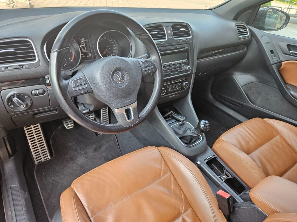 VOLKSWAGEN Golf Cabriolet 1.6 TDI - 7