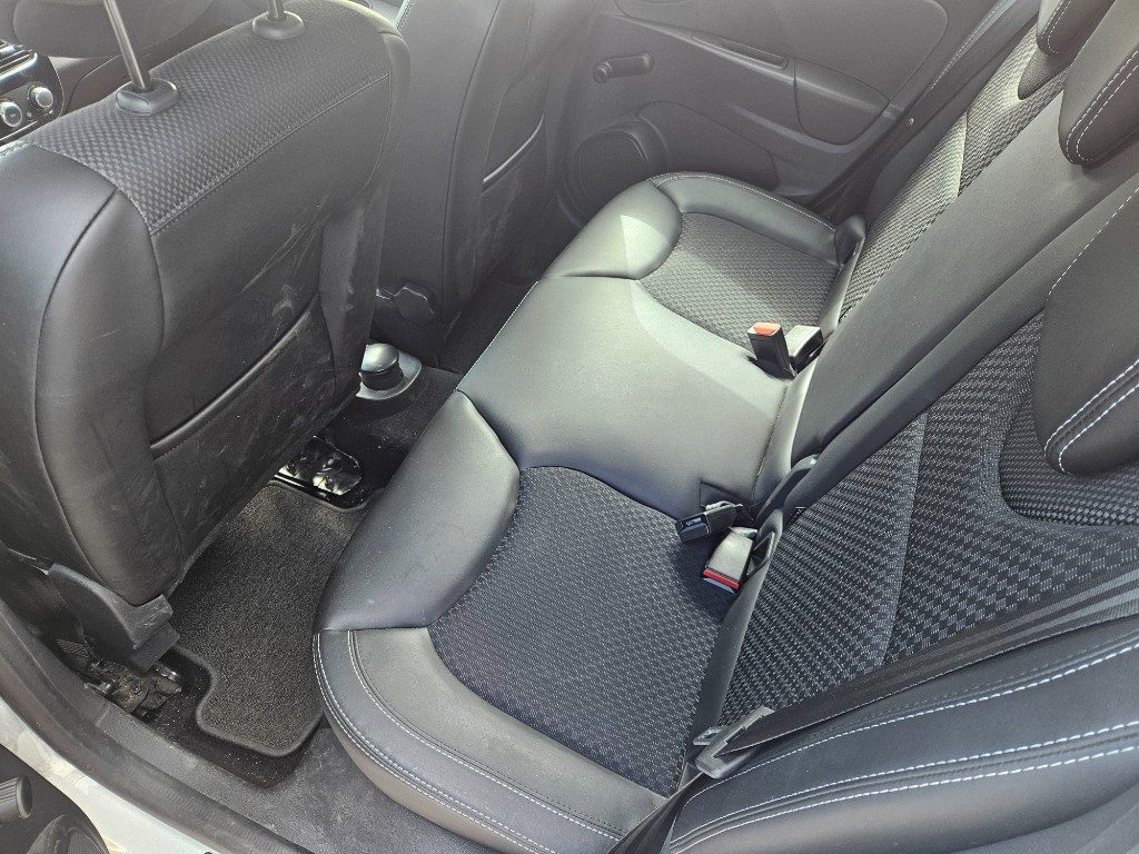 RENAULT Clio dCi 8V 90 CV 5 porte Moschino Intens - 15