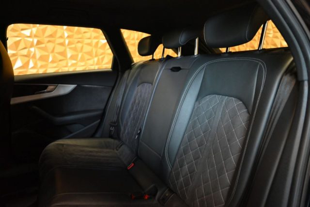 AUDI RS4 2.9 TFSI Q.TIPTR. DYNAMIC PLUS F - foto 28