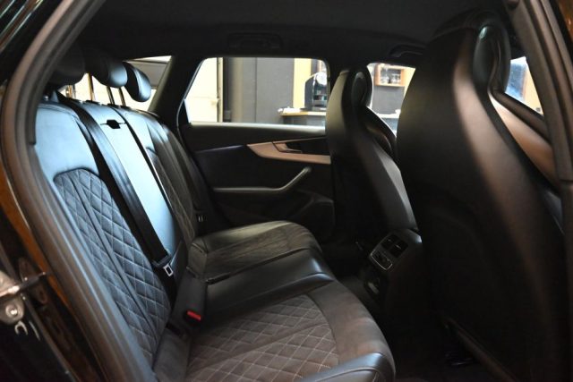 AUDI RS4 2.9 TFSI Q.TIPTR. DYNAMIC PLUS F - foto 32