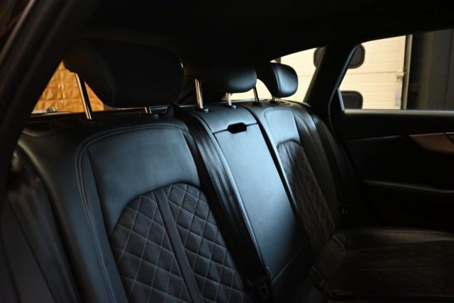 AUDI RS4 2.9 TFSI Q.TIPTR. DYNAMIC PLUS F - foto 34