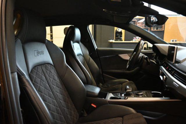 AUDI RS4 2.9 TFSI Q.TIPTR. DYNAMIC PLUS F - foto 37