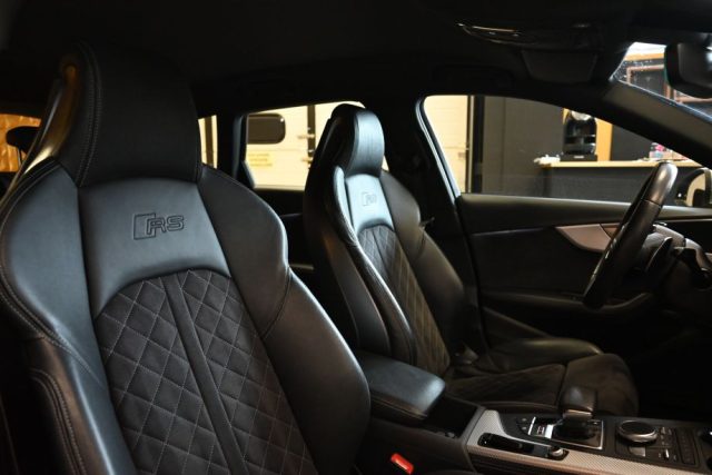 AUDI RS4 2.9 TFSI Q.TIPTR. DYNAMIC PLUS F - foto 38