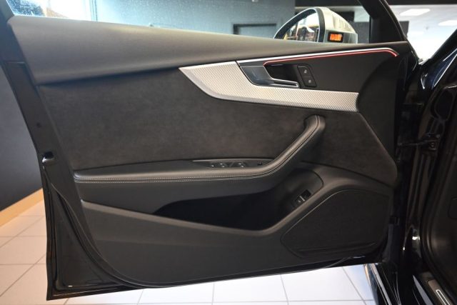 AUDI RS4 2.9 TFSI Q.TIPTR. DYNAMIC PLUS F - foto 40