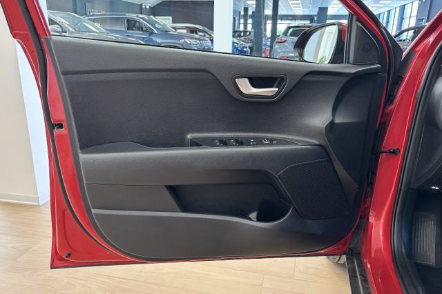 KIA STONIC 1.2 DPI URBAN ( AZIENDALE ) - foto 12