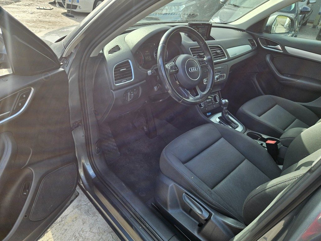 AUDI Q3 2.0 TDI 150 CV quattro Business - 18