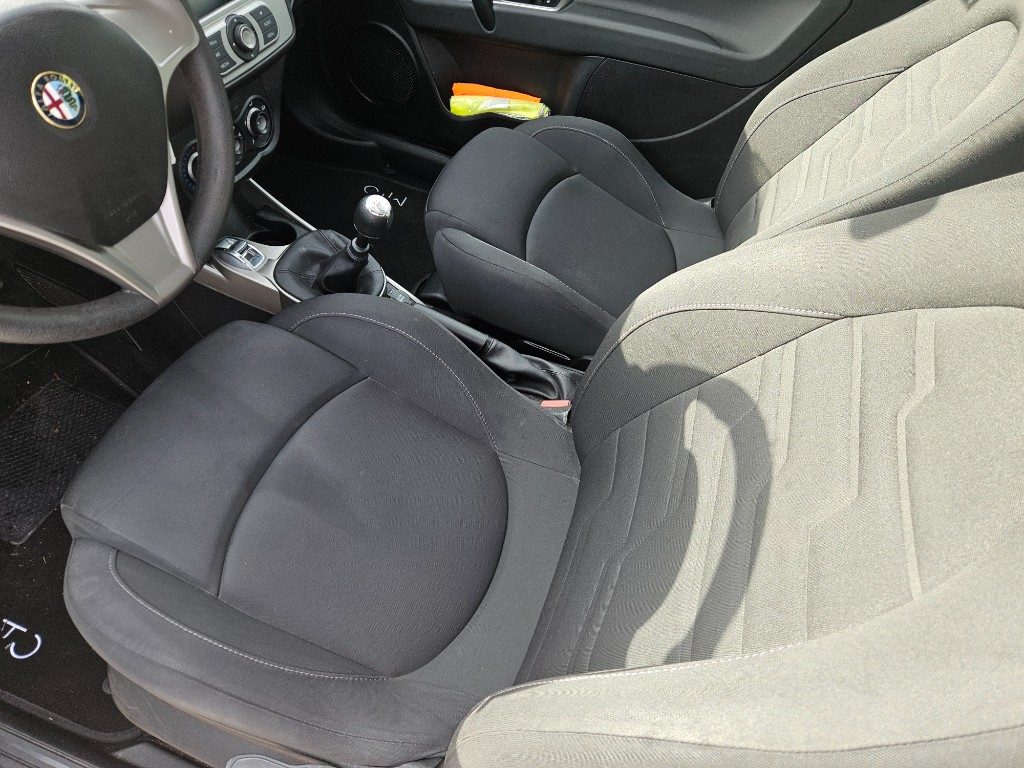 ALFA ROMEO MiTo 1.3 JTDm 85 CV S&S Impression - 8