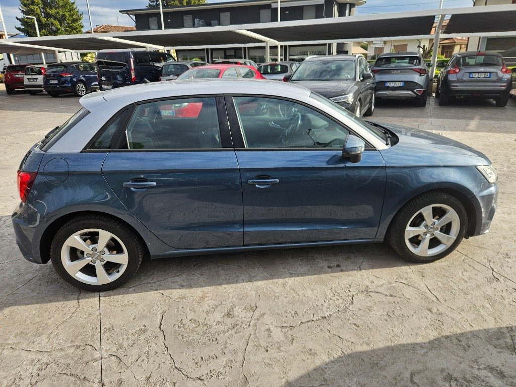 AUDI A1 1.0 82 CV TFSI Admired - 3