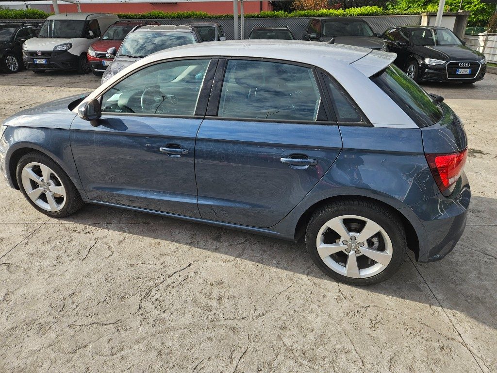 AUDI A1 1.0 82 CV TFSI Admired - 7