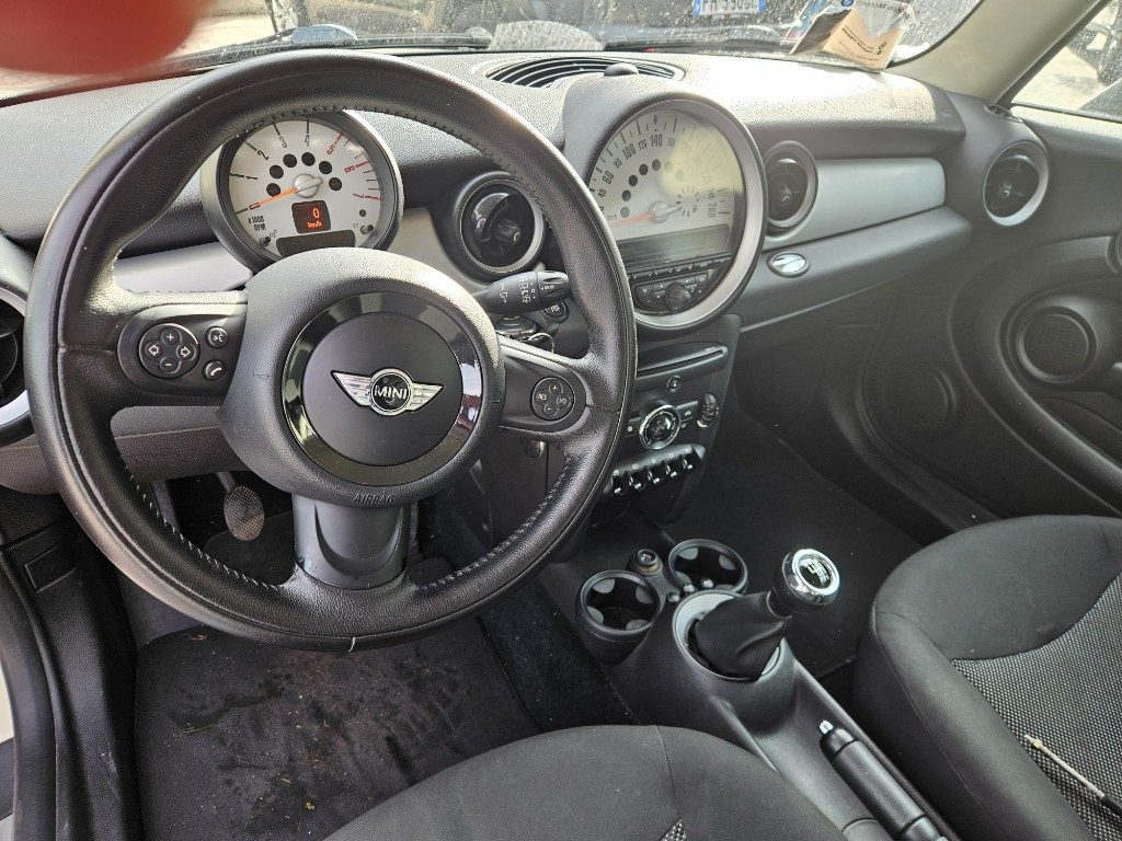 MINI One 1.6 16V One D - 9