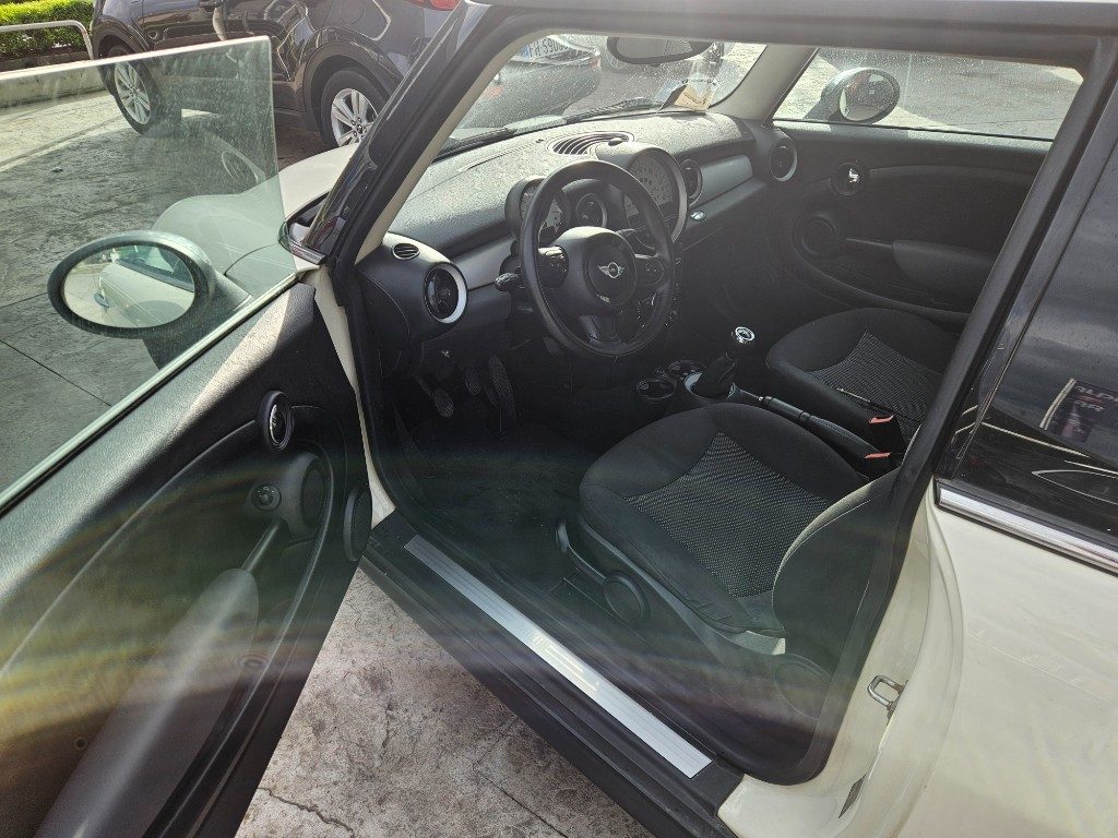 MINI One 1.6 16V One D - 10