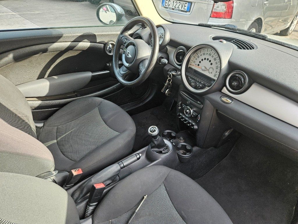MINI One 1.6 16V One D - 11