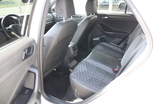 VOLKSWAGEN T-ROC 1.5 TSI ACT DSG R-LINE - foto 10