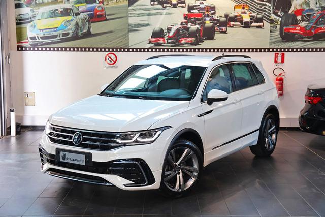 VOLKSWAGEN Tiguan White pastel