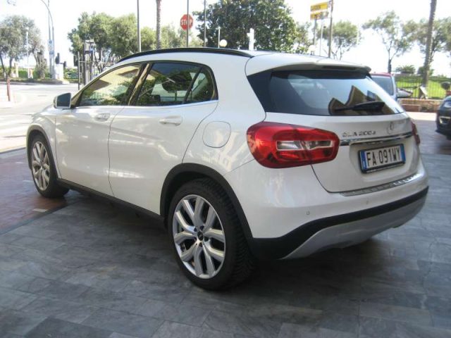 MERCEDES-BENZ GLA 200 D EXECUTIVE - foto 4