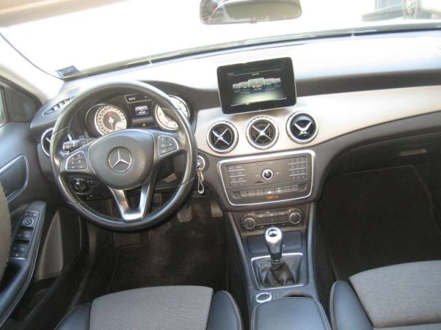 MERCEDES-BENZ GLA 200 D EXECUTIVE - foto 7