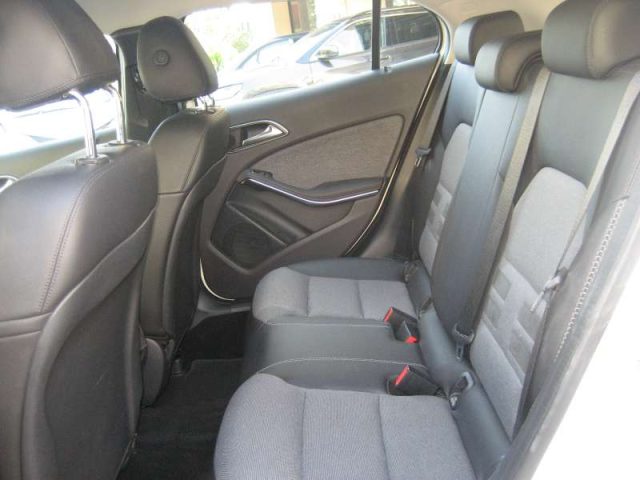 MERCEDES-BENZ GLA 200 D EXECUTIVE - foto 8