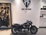 TRIUMPH Bonneville Speedmaster .