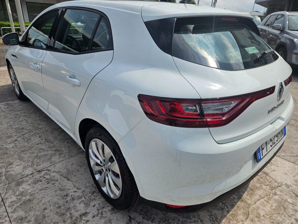 RENAULT Megane Mégane dCi 8V Energy Duel - 7