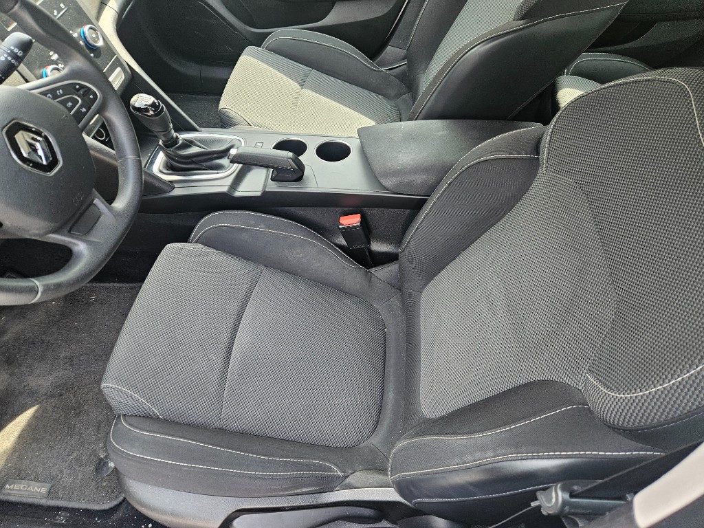 RENAULT Megane Mégane dCi 8V Energy Duel - 9