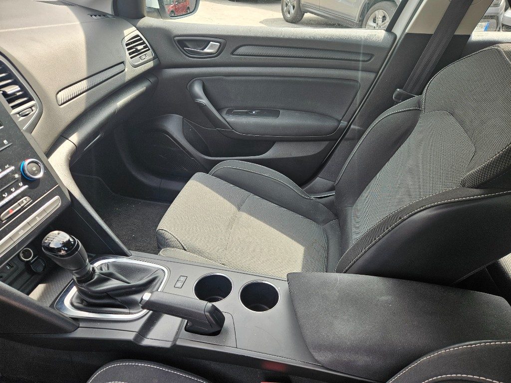 RENAULT Megane Mégane dCi 8V Energy Duel - 12