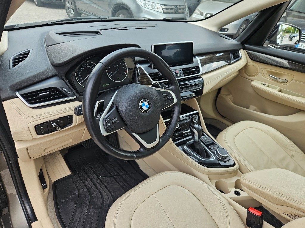 BMW 220 d xDrive Active Tourer Luxury aut. - 13