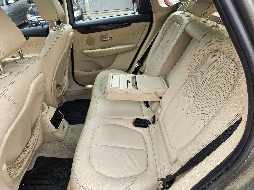 BMW 220 d xDrive Active Tourer Luxury aut. - 17