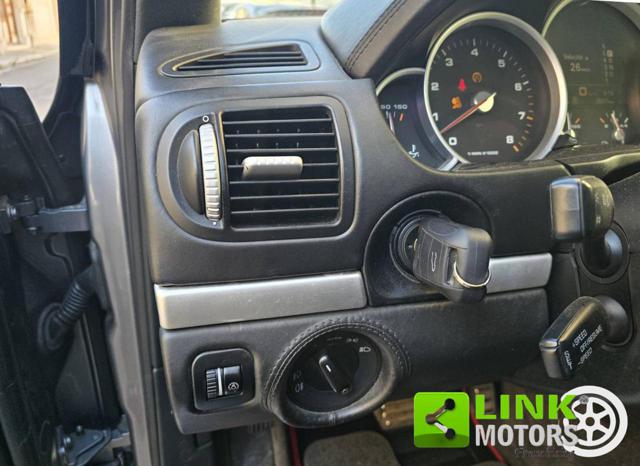 PORSCHE CAYENNE 4.5 CAT TURBO*ASI* - foto 28