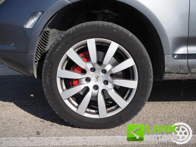 PORSCHE CAYENNE 4.5 CAT TURBO*ASI* - foto 26