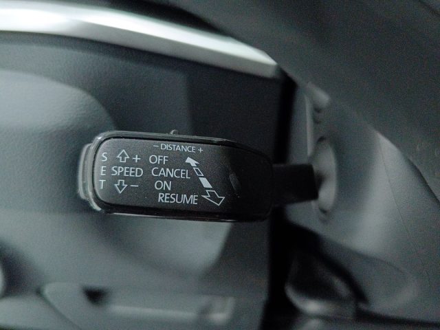 SKODA KAROQ 2.0 TDI SCR 4X4 DSG EXECUTIVE - foto 19
