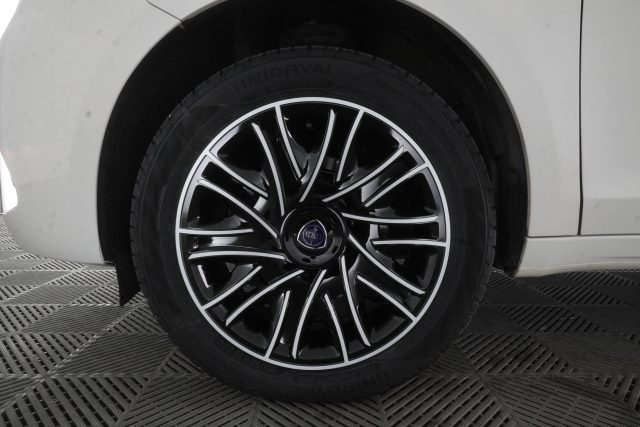 LANCIA Ypsilon usata 15