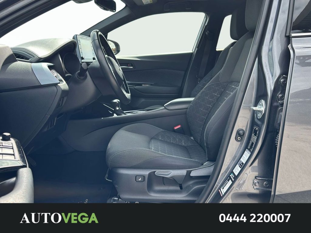 immagine usato TOYOTA C-HR 2.0h comfort e-cvt