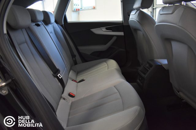 AUDI A4 AVANT 35 TFSI - foto 17
