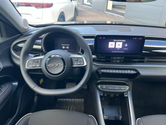 FIAT 600 1.2 HYBRID 145CV DCT MHEV ICON - foto 9