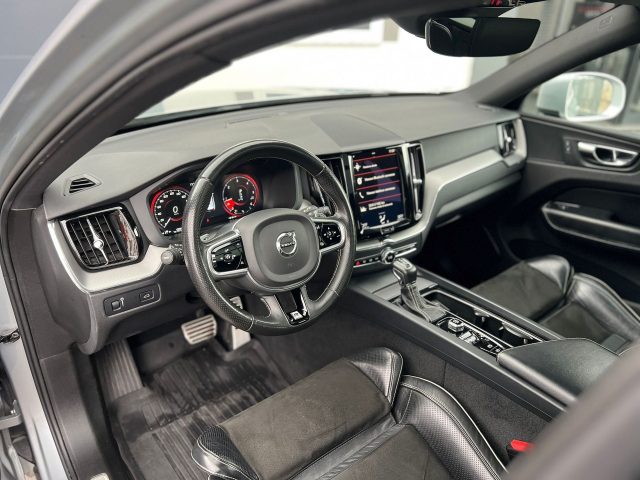 VOLVO XC60 D4 GEARTR. R-DESIGN - foto 9
