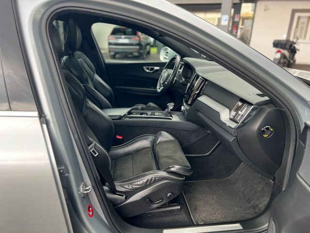 VOLVO XC60 D4 GEARTR. R-DESIGN - foto 11